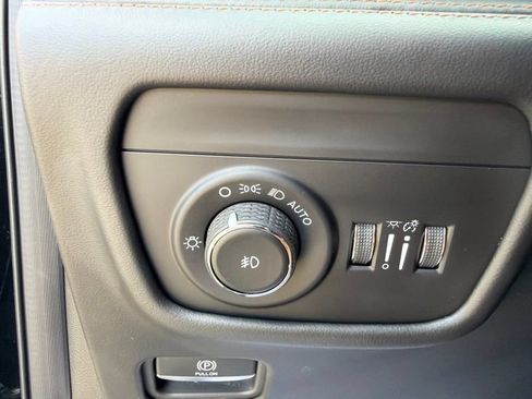 Used 2026 Jeep Grand Cherokee L Summit w/ Advanced Protech Group IV AWD/4WD image 25