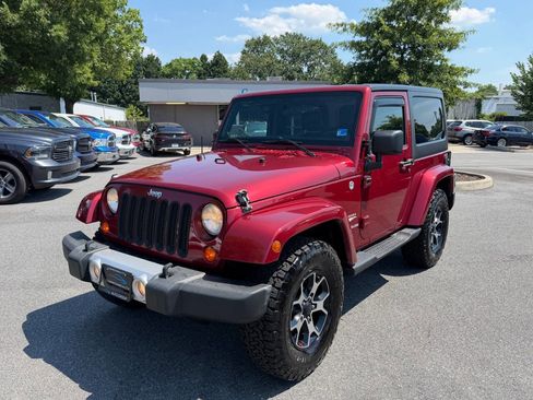 Used 2012 Jeep Wrangler Sahara w/ Dual Top Group AWD/4WD image 5