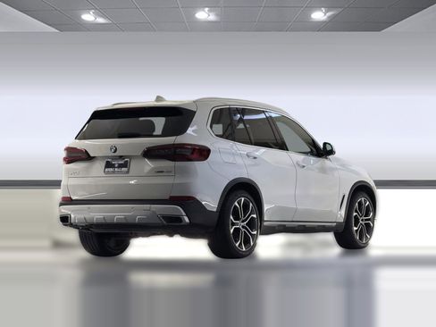 Certified 2022 BMW X5 sDrive40i w/ Parking Assistance Package RWD image 8