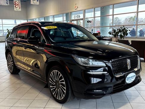 Used 2022 Lincoln Corsair Reserve w/ Equipment Group 201A image 1