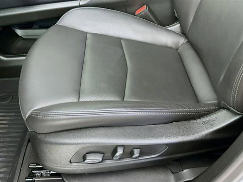 Used 2025 Cadillac XT6 Premium Luxury w/ LPO, Floor Liner Package image 30