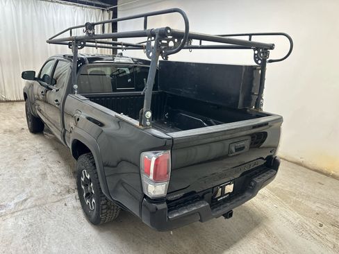 Used 2023 Toyota Tacoma TRD Off-Road w/ Technology Package image 2