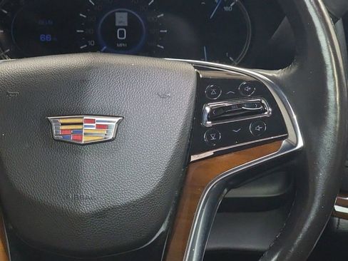 Used 2020 Cadillac Escalade ESV Luxury AWD/4WD image 17