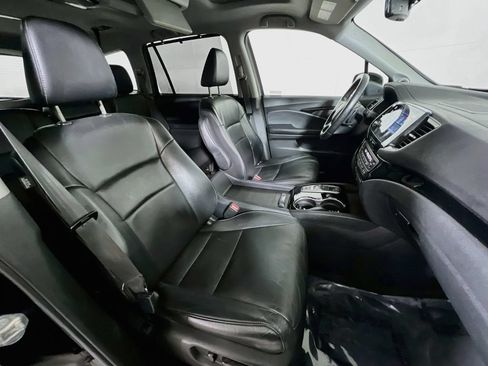 Used 2021 Honda Pilot Touring image 26
