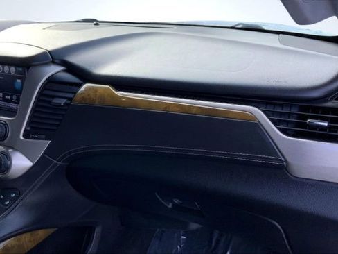 Used 2017 GMC Yukon Denali image 24