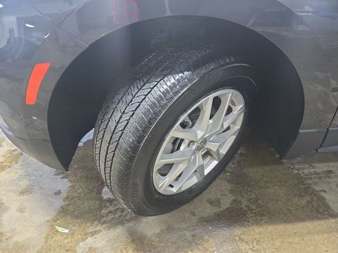 Used 2023 Chevrolet Equinox LT image 33