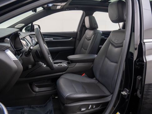 Used 2022 Cadillac XT5 Premium Luxury image 12