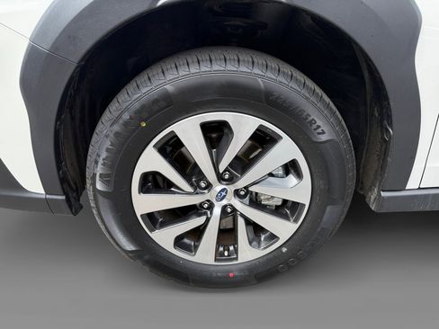 Used 2024 Subaru Outback Premium image 9