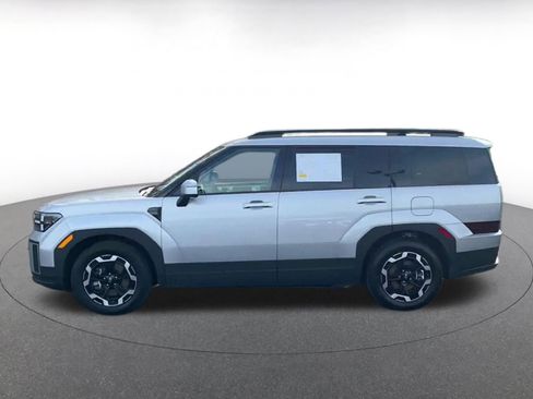 Used 2025 Hyundai Santa Fe SEL image 9