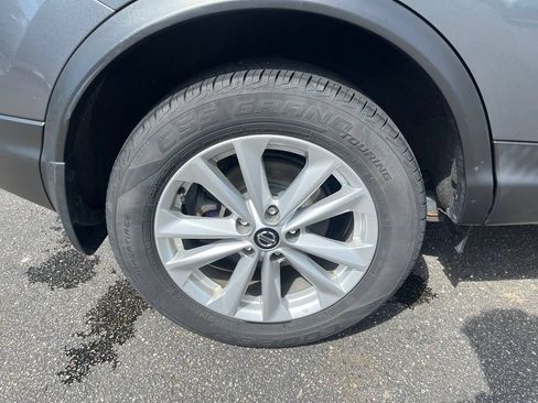 Used 2019 Nissan Rogue Sport SV w/ Technology Package AWD/4WD image 32