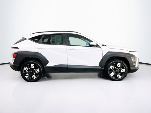 Used 2025 Hyundai Kona SEL image 10