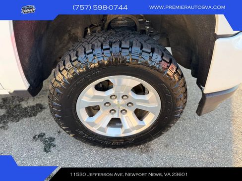 Used 2018 Chevrolet Silverado 1500 LT w/ All Star Edition AWD/4WD image 10