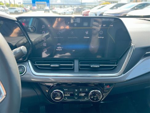 New 2026 Chevrolet Trax ACTIV w/ Driver Confidence Package image 13