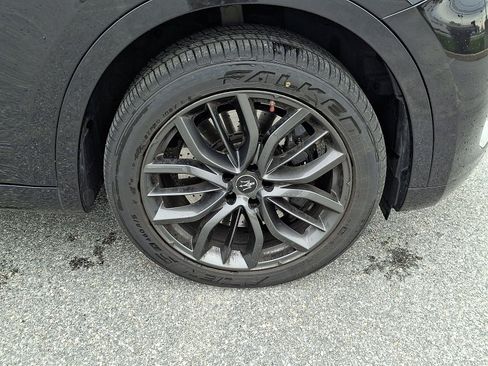 Used 2024 Maserati Levante GT Ultima AWD/4WD image 12