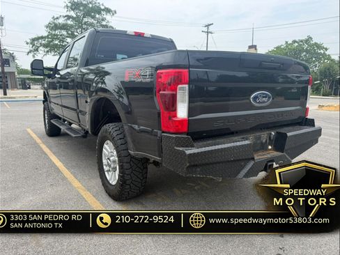 Used 2019 Ford F250 XL w/ STX Appearance Package AWD/4WD image 5