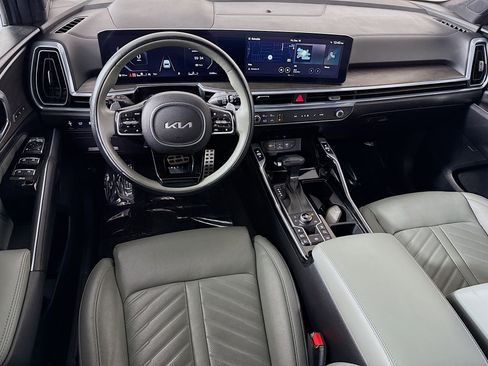 Used 2024 Kia Sorento SX Prestige w/ Sage Leather Package image 17