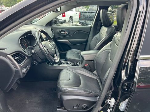 Used 2021 Jeep Cherokee Limited AWD/4WD image 4