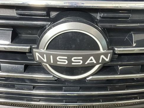 Used 2024 Nissan Rogue SL w/ SL Premium Package AWD/4WD image 9