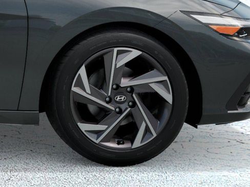 New 2026 Hyundai Elantra Limited FWD image 8
