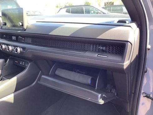 Used 2025 Honda CR-V Sport image 39