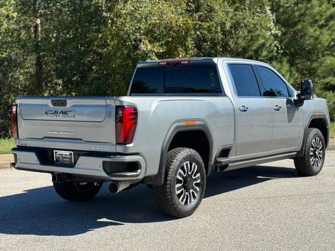 New 2026 GMC Sierra 2500 Denali Ultimate image 14