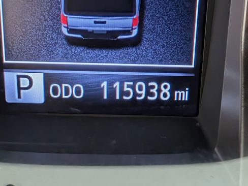 Used 2018 Toyota Tacoma SR5 image 17