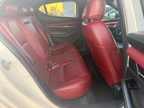 Used 2024 MAZDA MAZDA3 Hatchback w/Premium Plus Pkg image 21