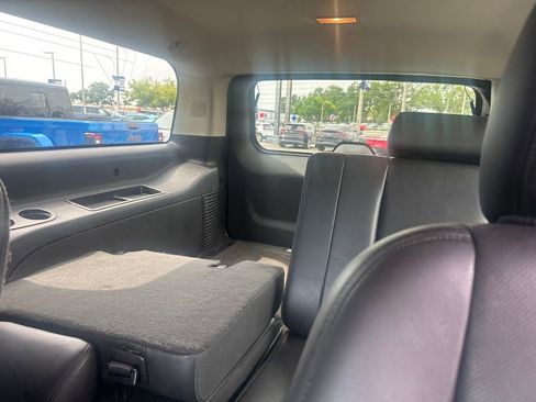 Used 2013 GMC Yukon XL Denali RWD image 13