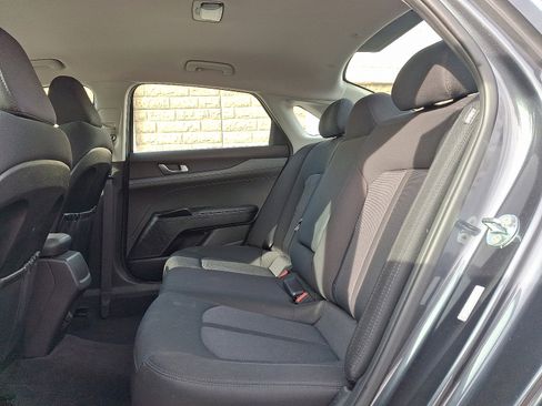 Used 2023 Kia K5 LXS image 10