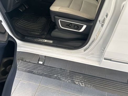 Used 2023 RAM 1500 Limited image 9