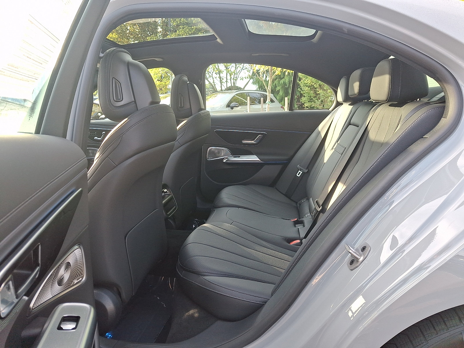 Certified 2026 Mercedes-Benz E 350 4MATIC Sedan image 10