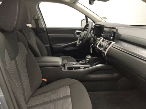 Used 2023 Kia Sorento LX FWD image 21