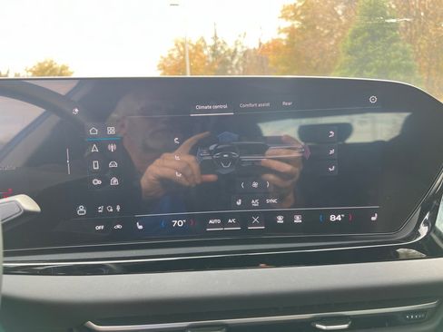 Certified 2025 Audi A5 2.0T Premium w/ Convenience Package image 18