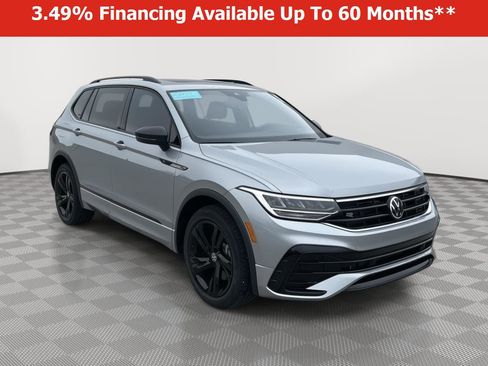 Used 2023 Volkswagen Tiguan SE R-Line AWD/4WD image 1