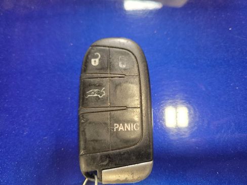 Used 2018 Dodge Challenger SXT RWD image 32