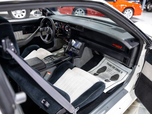Used 1989 Chevrolet Camaro IROC-Z image 38