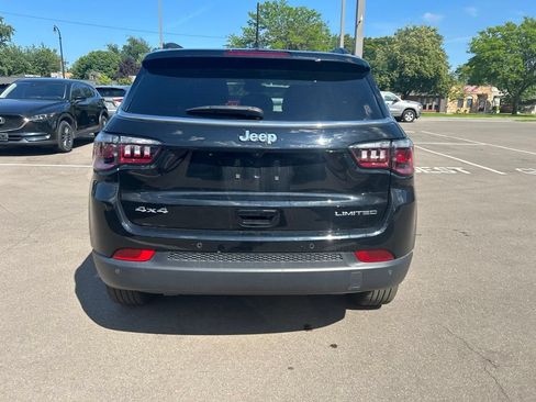 Used 2025 Jeep Compass Limited AWD/4WD image 5