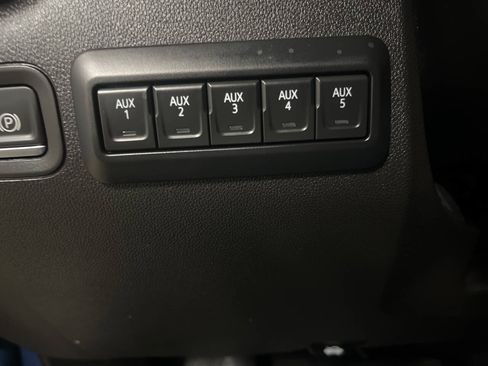 Used 2025 Chevrolet Silverado 2500 Custom w/ Custom Value Package AWD/4WD image 20