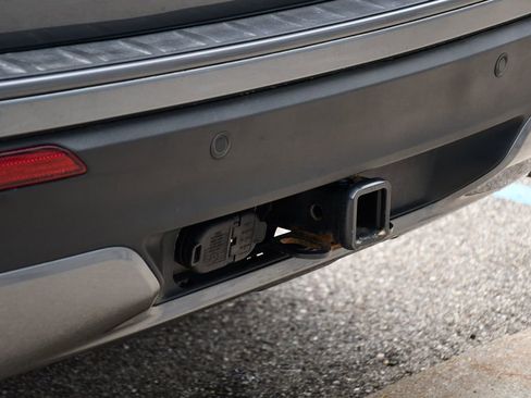 Used 2023 Ford Explorer XLT w/ Equipment Group 202A image 38