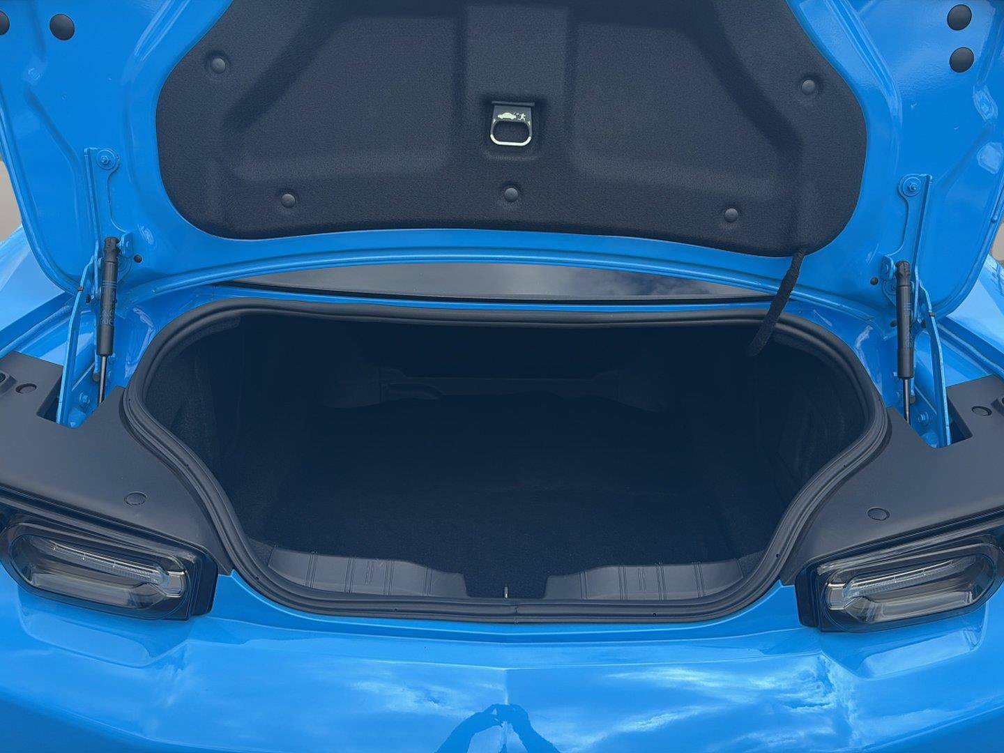 Used 2022 Chevrolet Camaro SS RWD image 26