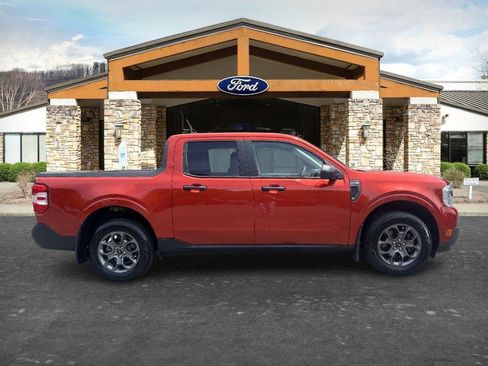 Certified 2022 Ford Maverick XLT w/ Equipment Group 300A Standard AWD/4WD image 4