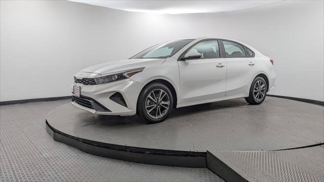 Used 2022 Kia Forte LXS w/ LXS Technology Package FWD image 2