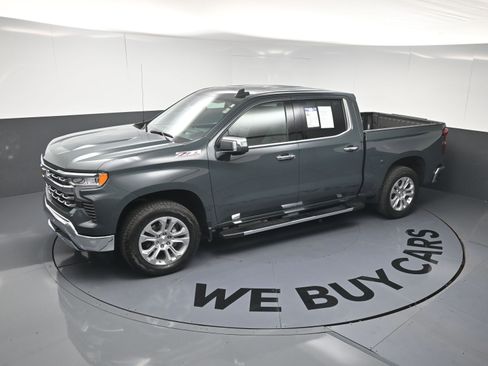 Used 2025 Chevrolet Silverado 1500 LTZ w/ LTZ Premium Package image 31