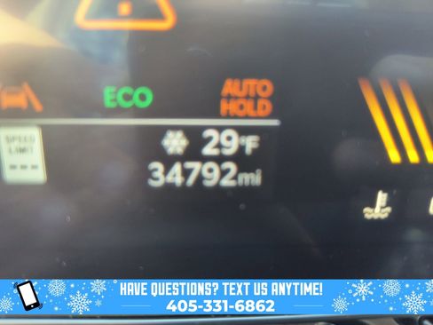 Used 2025 Kia Carnival image 29