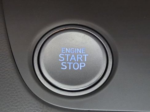 Used 2024 Hyundai Elantra SEL FWD image 22