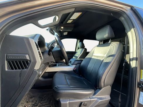 Used 2022 Ford F250 Lariat w/ Chrome Package image 9