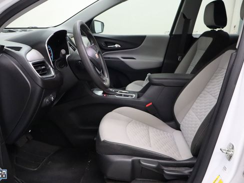 Used 2019 Chevrolet Equinox LS image 13