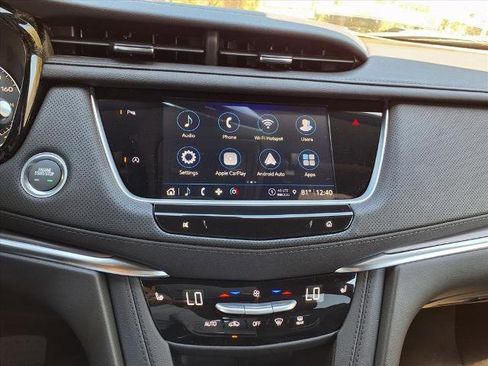 New 2026 Cadillac XT5 Luxury image 16