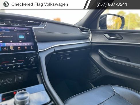 Used 2024 Jeep Grand Cherokee L Limited w/ Trailer Tow Package image 30