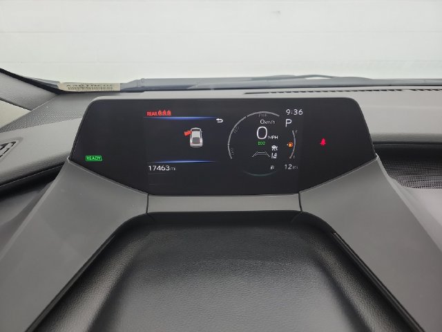 Used 2024 Toyota Prius LE FWD image 23